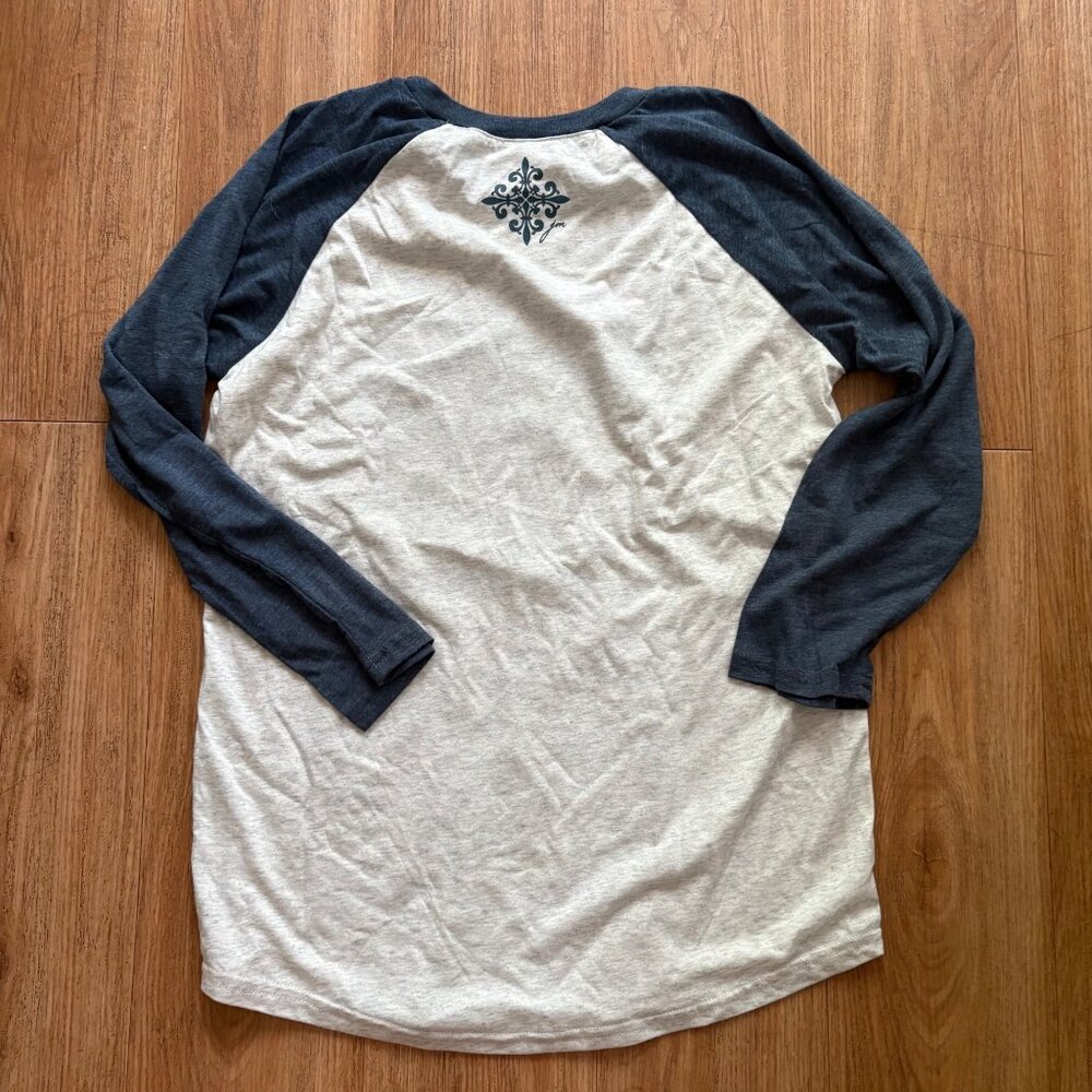 Jane Marie Long Sleeve Scoop Neck Graphic Shirt White Blue Women’s Size S - Picture 3 of 7